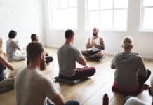 ¿Por qué Todos los Hombres Deberíamos Hacer Yoga?